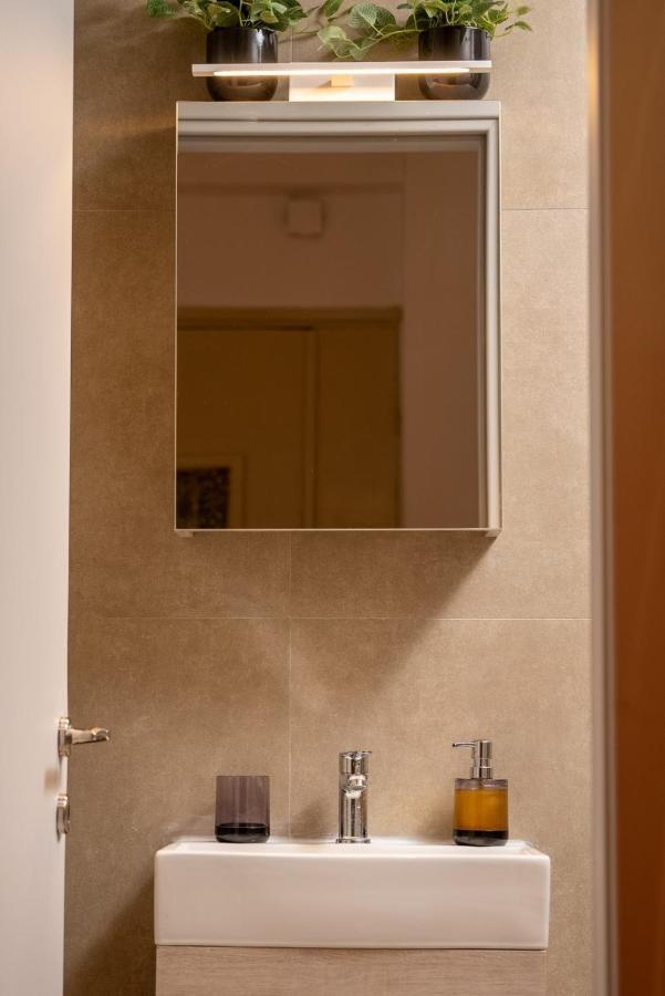 Lovely Apartment In The Heart Of Thessaloniki Center Luaran gambar